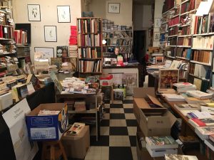 滞仏日記「パリの古本屋で、小説万歳！」　