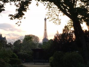 滞仏日記「ウザがられないように導くのが僕の役目、親の仕事」