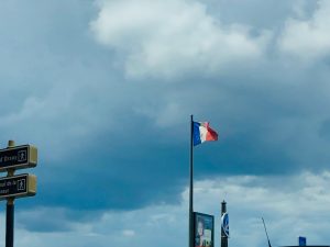 滞仏日記「フランスに暗雲、ロックダウンの後遺症」