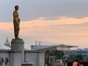 滞仏日記「悲しみを乗り越えて人はそれでも生きていく。切に、人間であるがため」