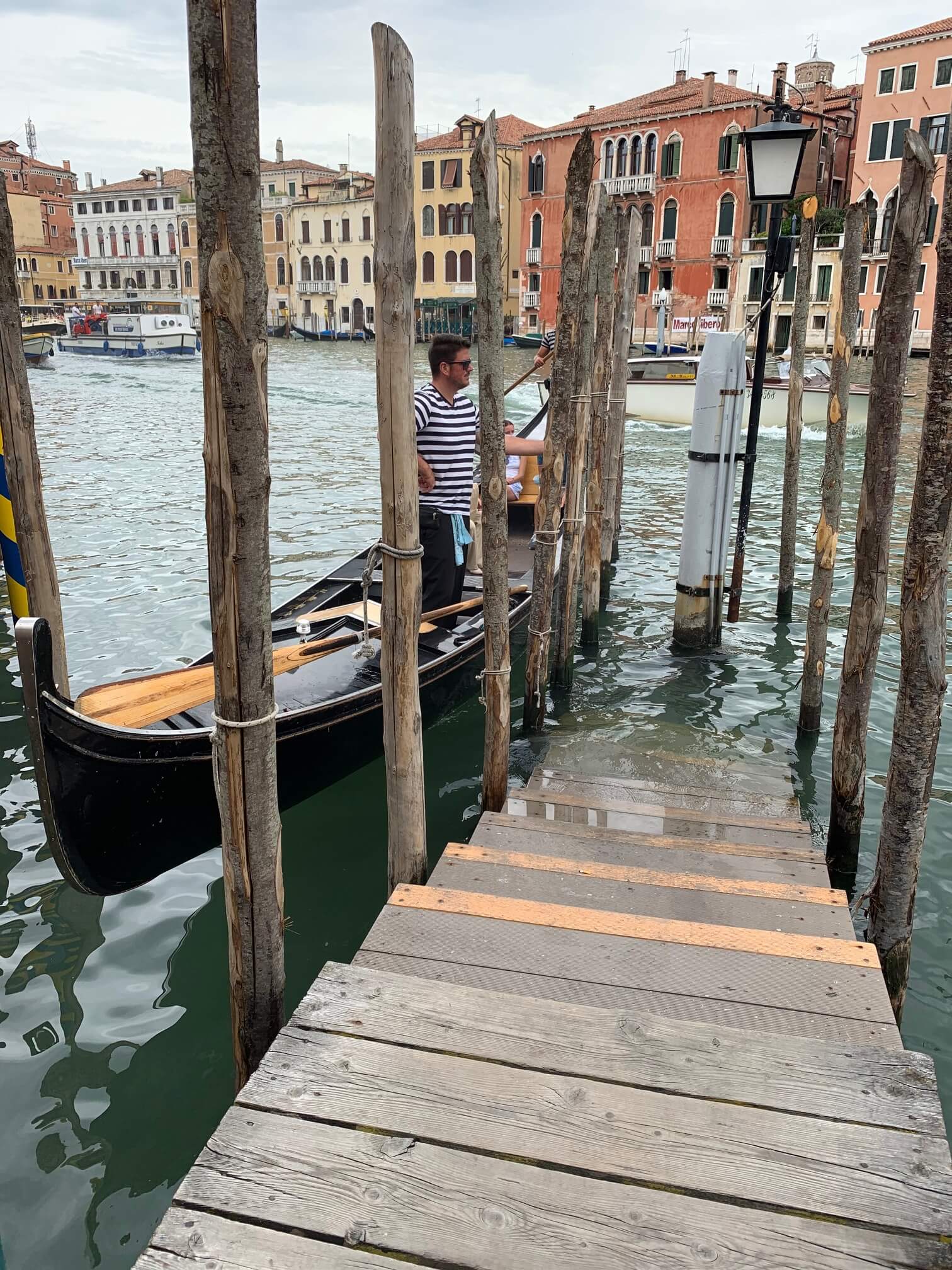 ヴェネツィア日記「人間はみんな人生を渡る。ぼくは大河を渡し舟で渡る」