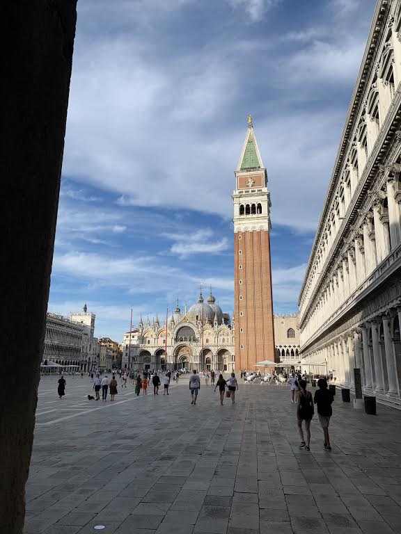 ヴェネツィア日記「気が付くと、サンマルコ広場に立っていた」