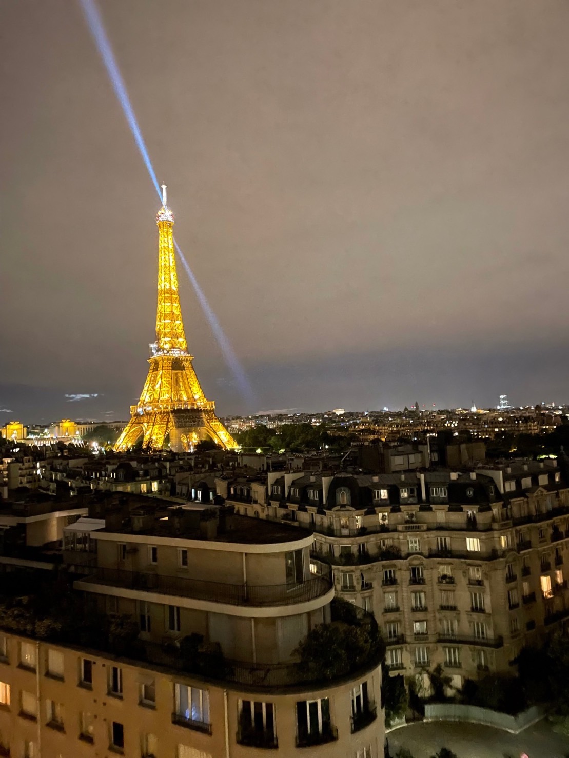 滞福日記「パリのアパルトマンの入居日が決まった。引っ越し業者を探せ！」