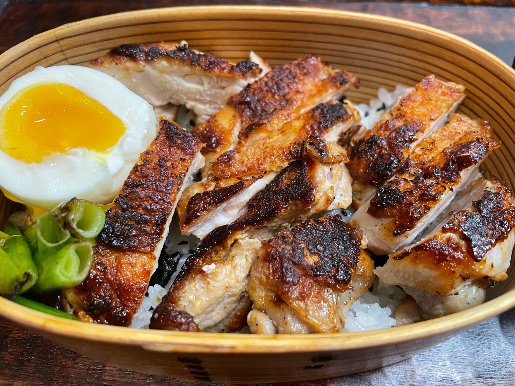 一人飯日記「一人飯をどうやったら楽しくさせられるか、とある秘策を思い付く！」