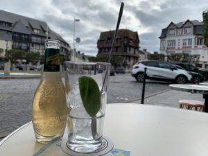 滞仏日記「カフェ文化こそが、フランスで暮らす醍醐味なのであーる」