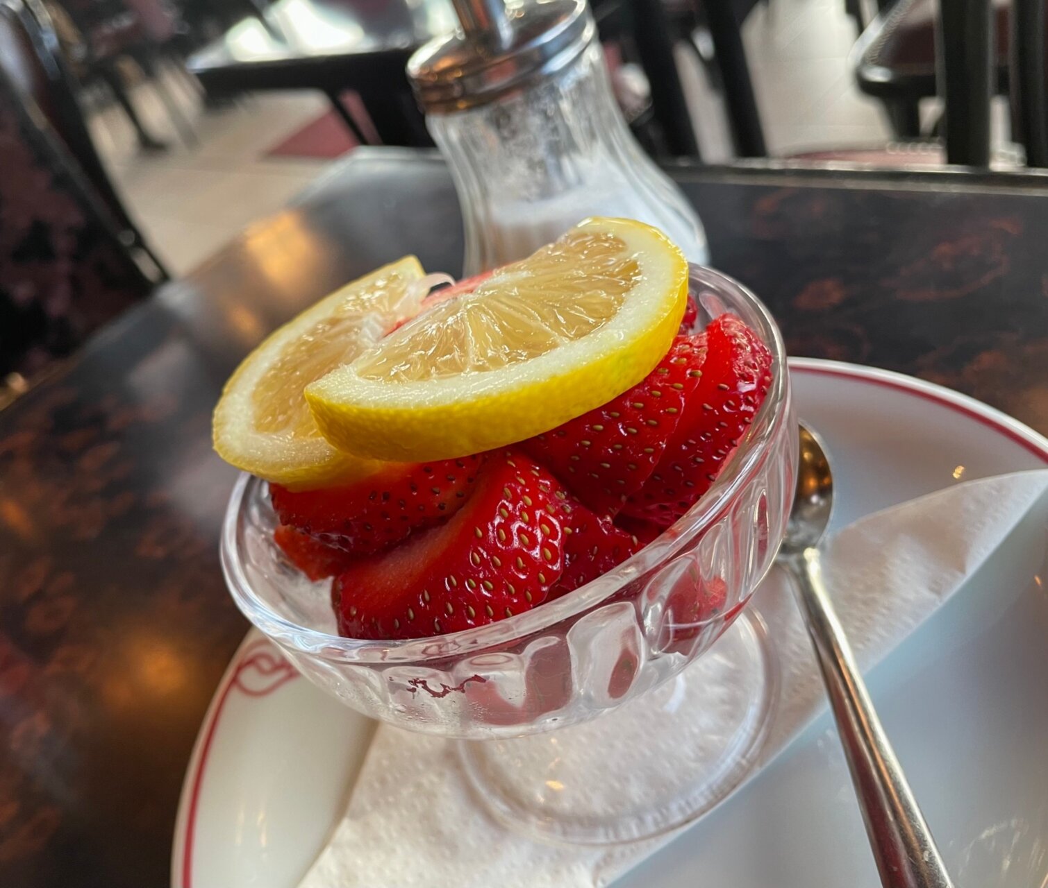 滞仏日記「フランスのカフェ飯が最高。父ちゃんが大好きなパリのカフェ飯をご紹介！」