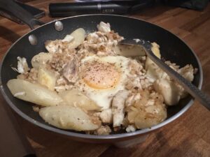 滞仏日記「朝、起きて、悲惨なキッチンのせいで一日が台無しになることありませんか？」