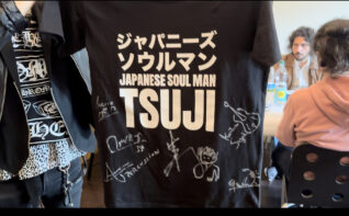 滞仏日記「父ちゃんのＴシャツがフランス人にバカウケし、注文が舞い込んでいるの巻」