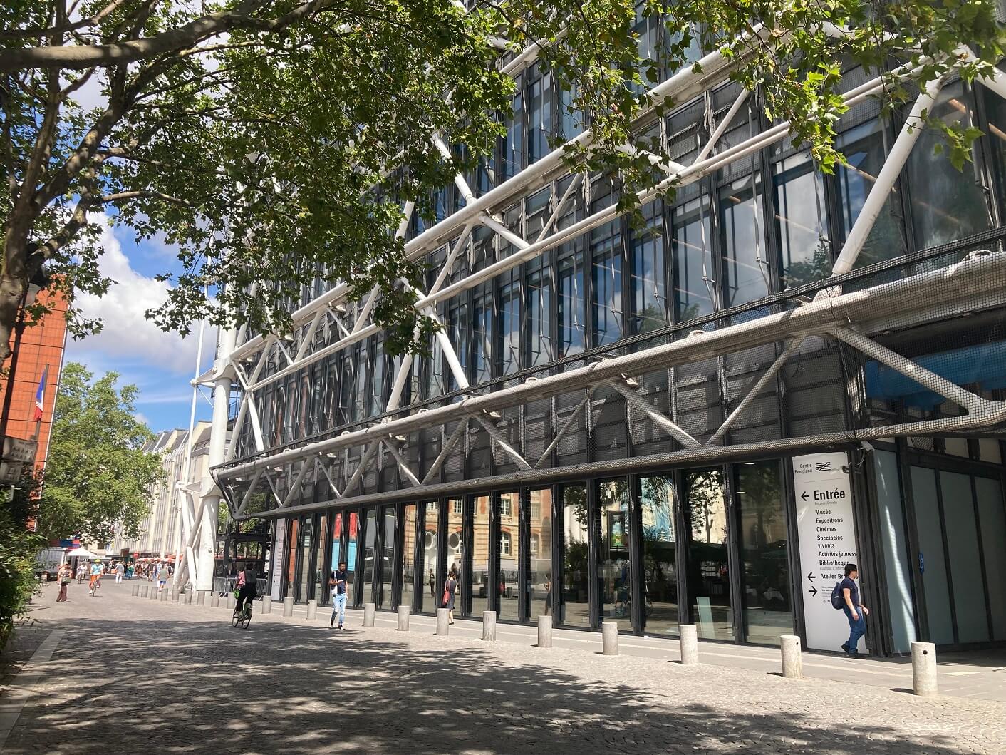 パリ最新情報「パリ、ポンピドゥー・センターが5年間の閉鎖へ。代わる巨大美術館がパリ郊外にオープン予定」