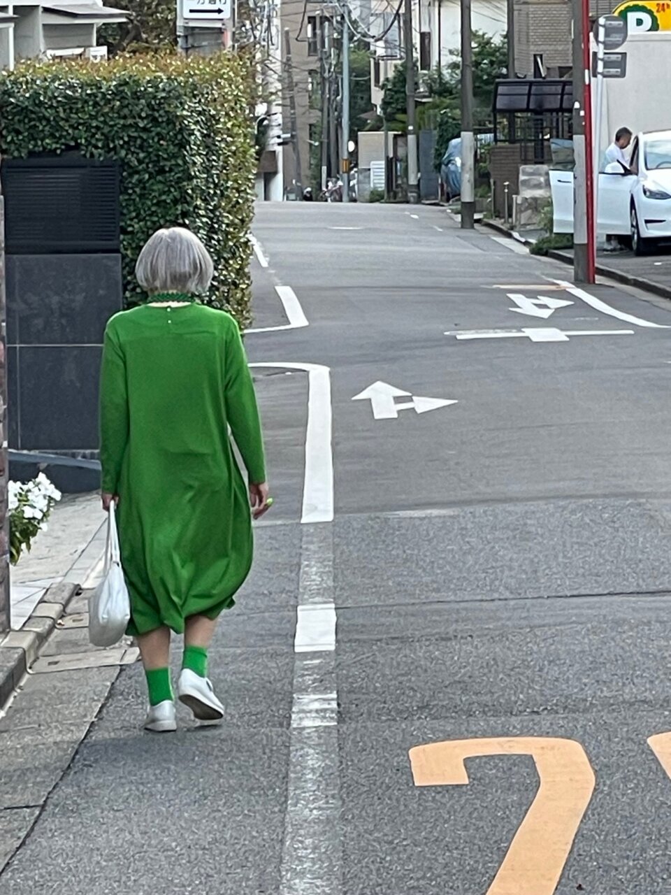 滞日日記「魔女の宅急便の原作者さんと対談をした。カラフルな魔女だった」