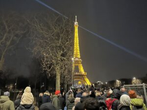 滞仏あけおめ日記「熱血新年～、あけましておめでとうございます。本年もよろしくなのだ」