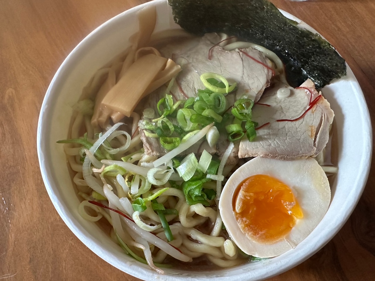 滞仏日記「生まれて初めてラーメンの出前をとった！おお、意外な美味さじゃ」