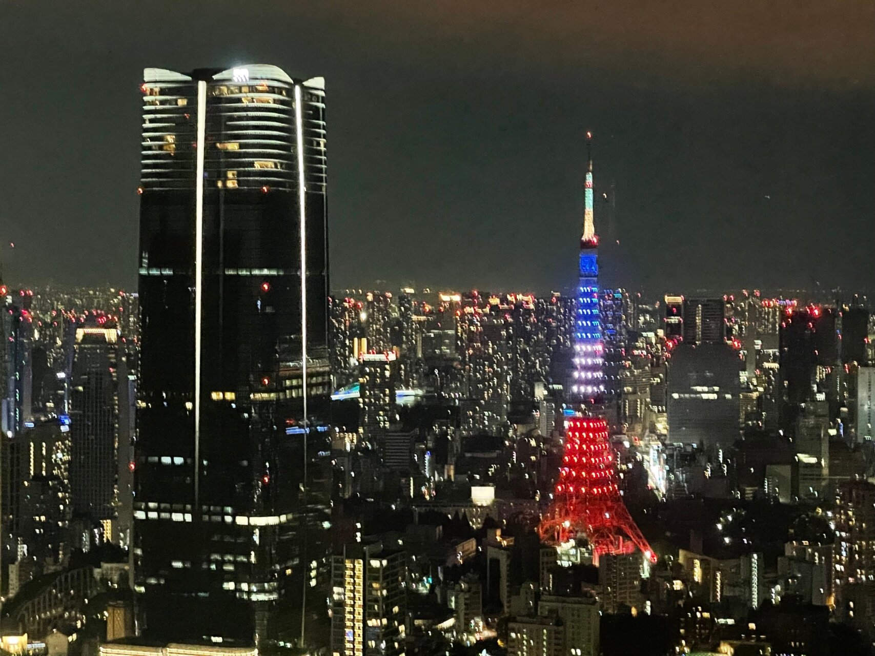 滞日日記「東京タワーがフランス国旗になっていた。父ちゃんの夏とオリンピックが終わった！」