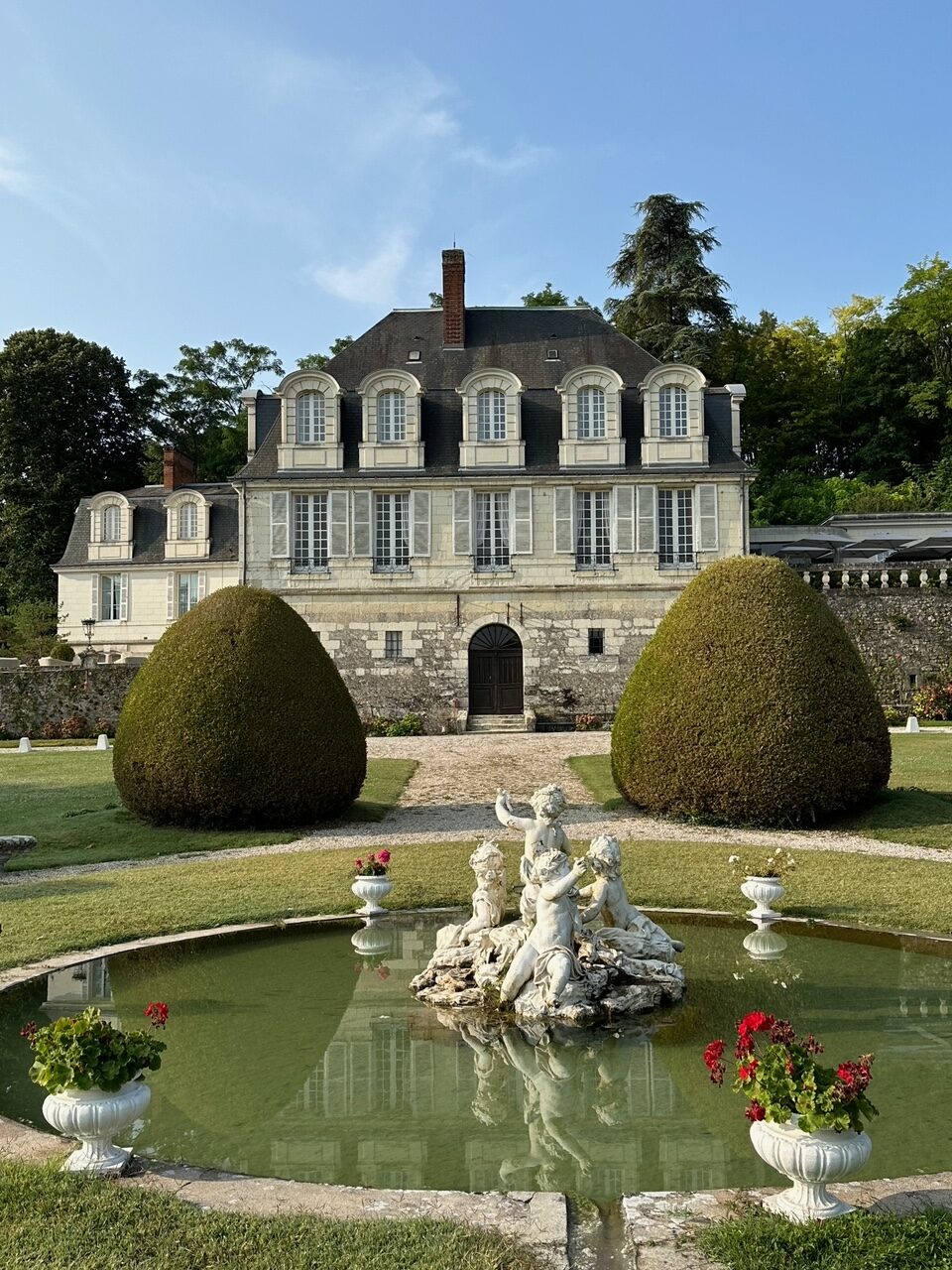 滞仏日記「田舎のオーベルジュで、旅をする人たちと出会い、人生を分かち合う！」