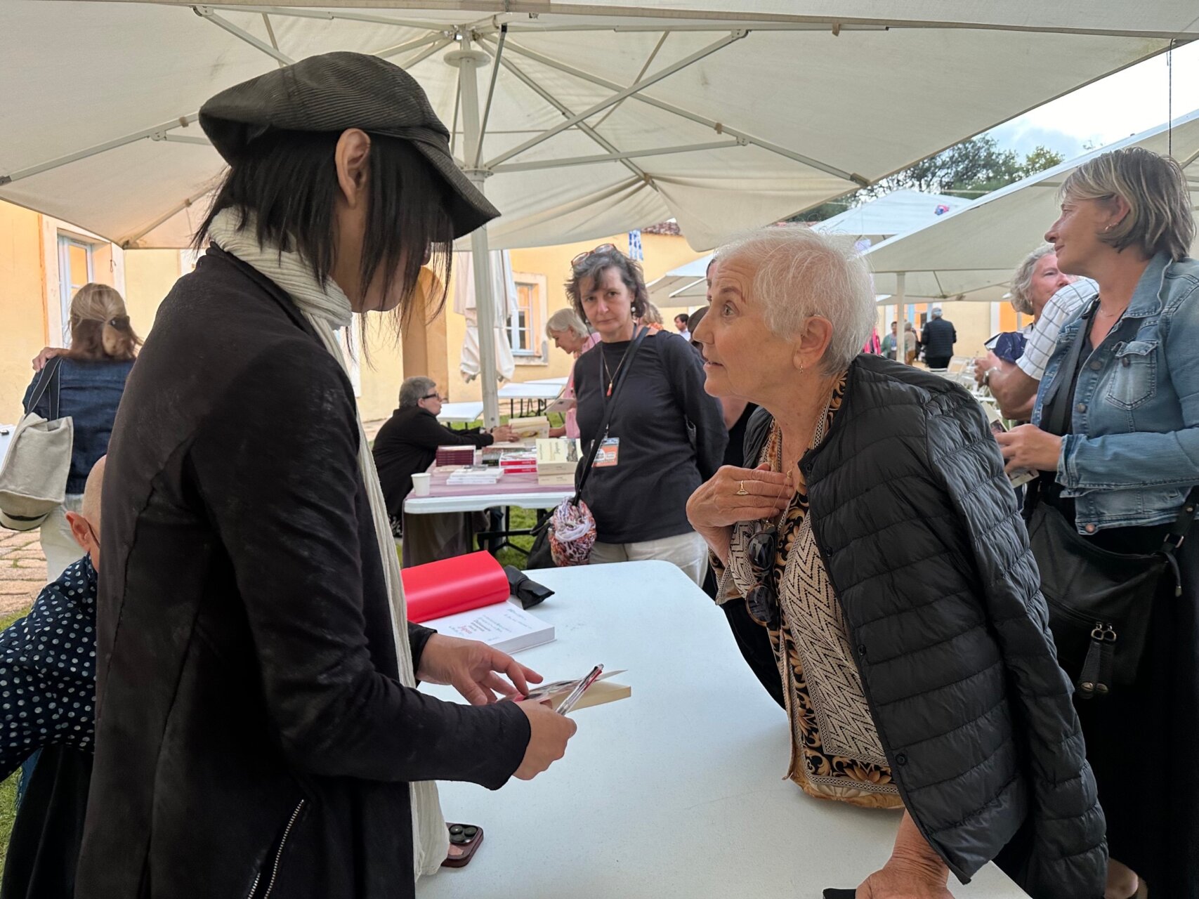 フランスごはん日記「なぜ、あなたは小説を書くのか、何を描くのか、とコルシカ人に質問された」