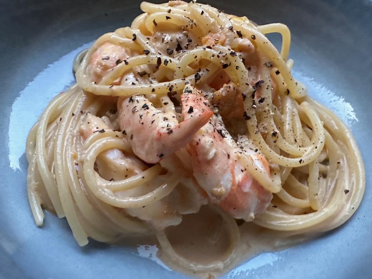 仏飯日記「あのね、ウニの瓶詰で、最高においしいウニと有頭エビのパスタを作る方法ね」