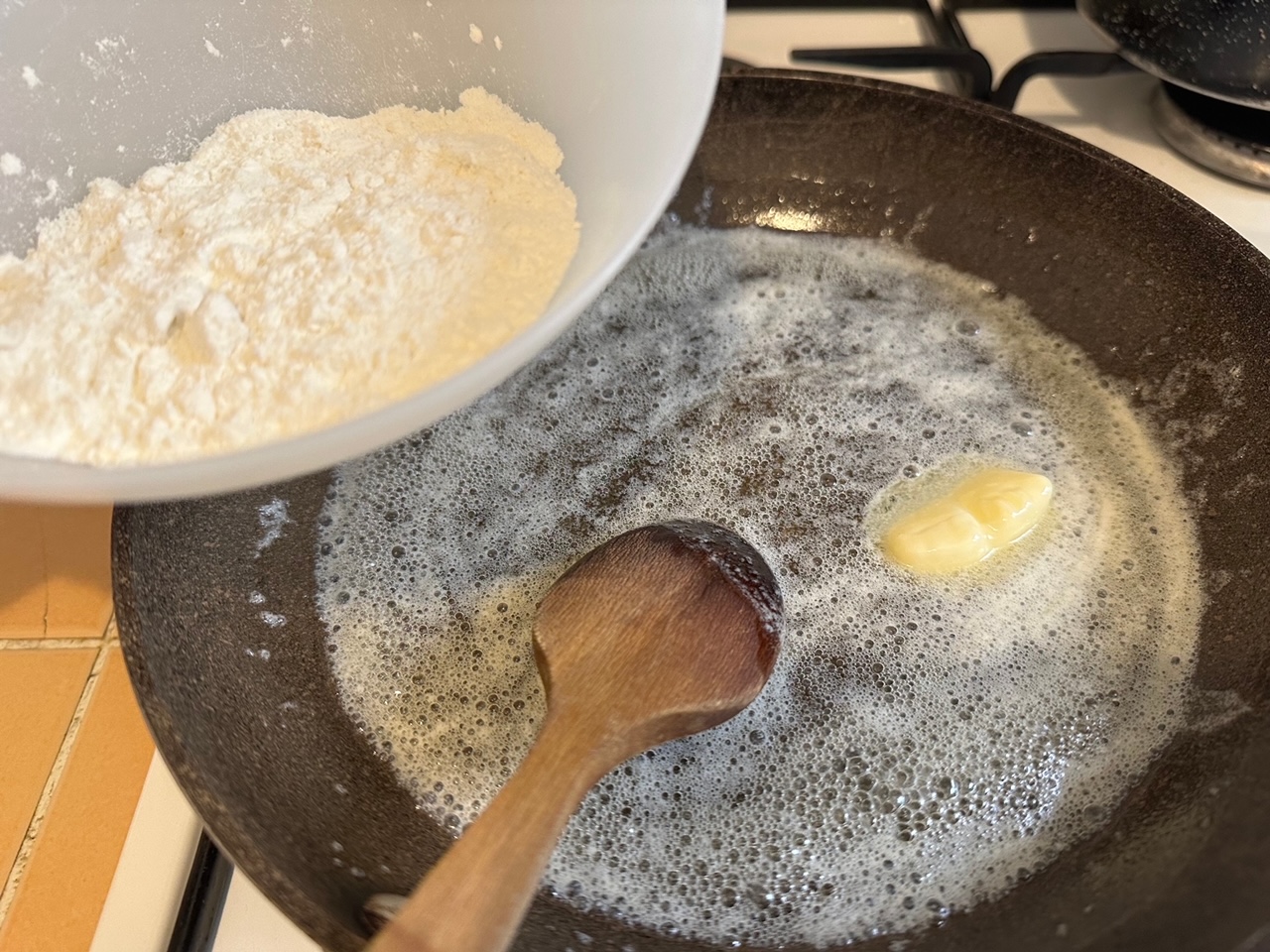 仏飯日記「フレンチの基本、ベシャメルソースって作るの難しいの？　いいえ、簡単です！」