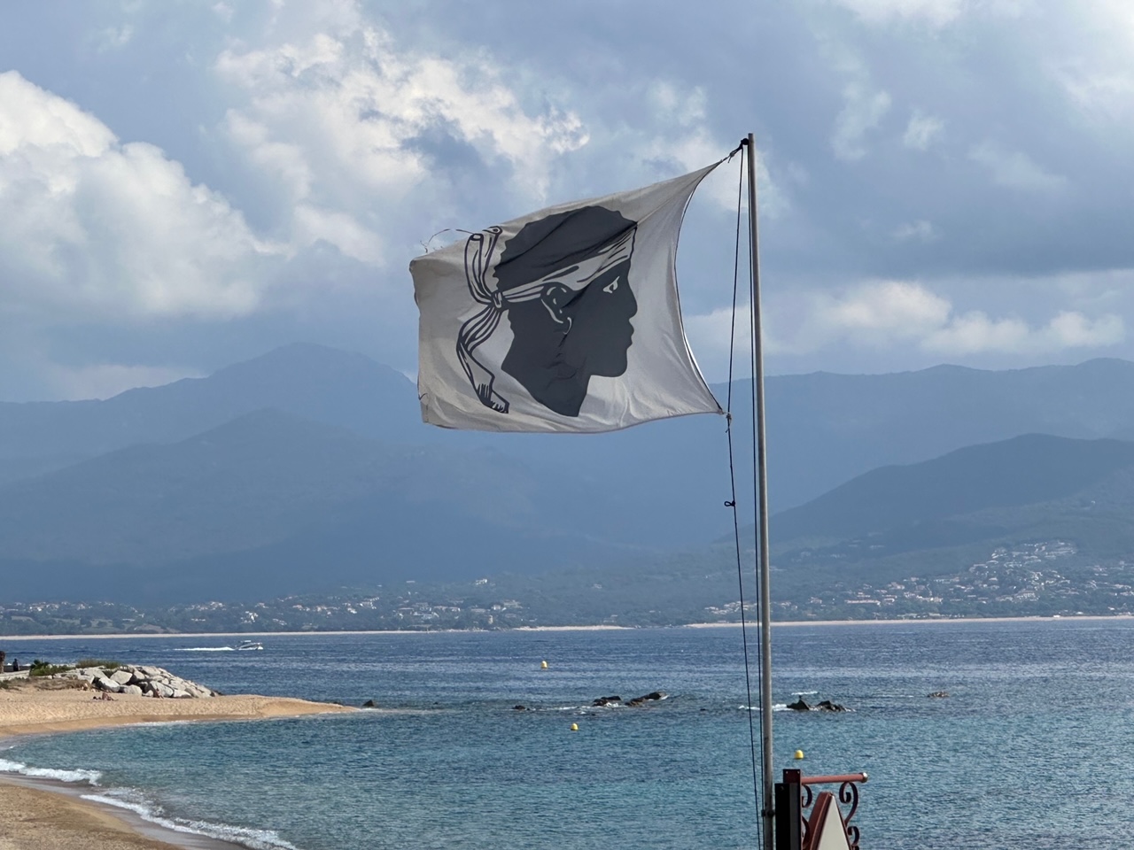 フランスごはん日記「コルシカ島で食べたカラスミパスタを再現してみたら、全然違ったものになった！」