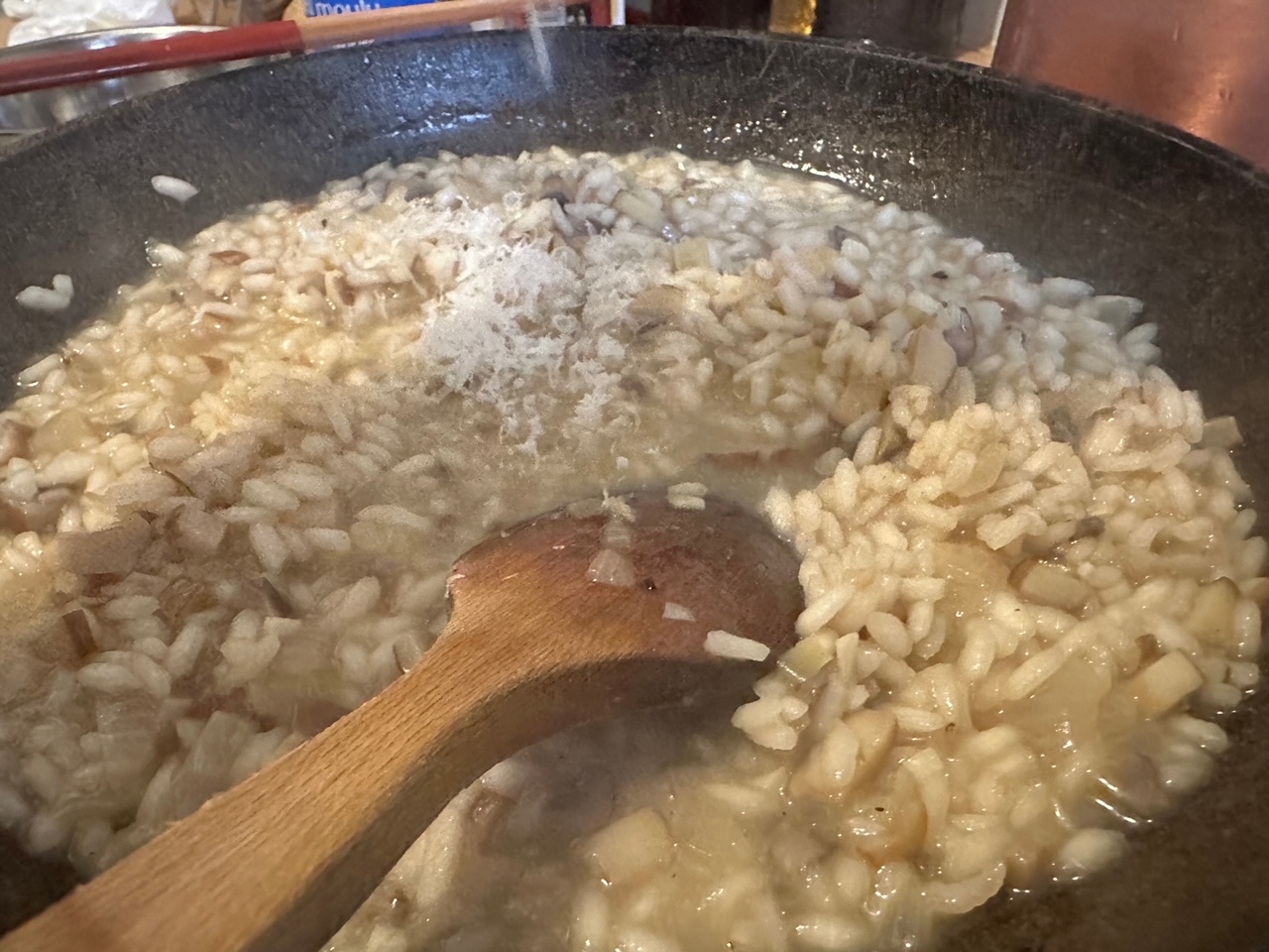 フランスでごはん日記「やっと、フレンチらしきもの作った～。父ちゃんの得意技、鯛のポワレ～」