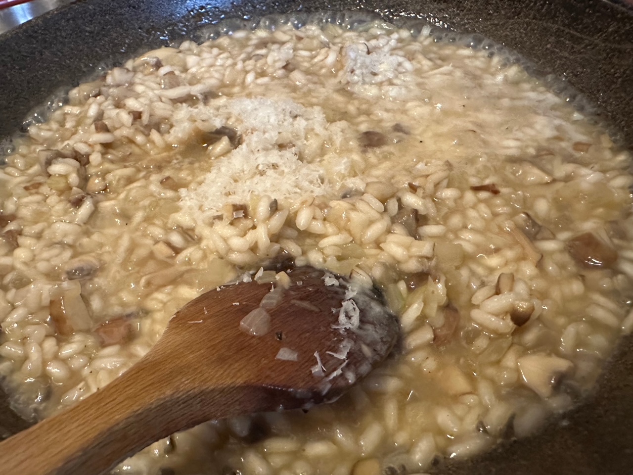 フランスでごはん日記「やっと、フレンチらしきもの作った～。父ちゃんの得意技、鯛のポワレ～」