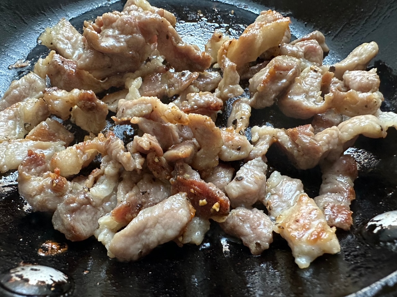 フランスごはん日記「茅乃舎のだしパックを貰ったので、キノコと豚のパスタにした」