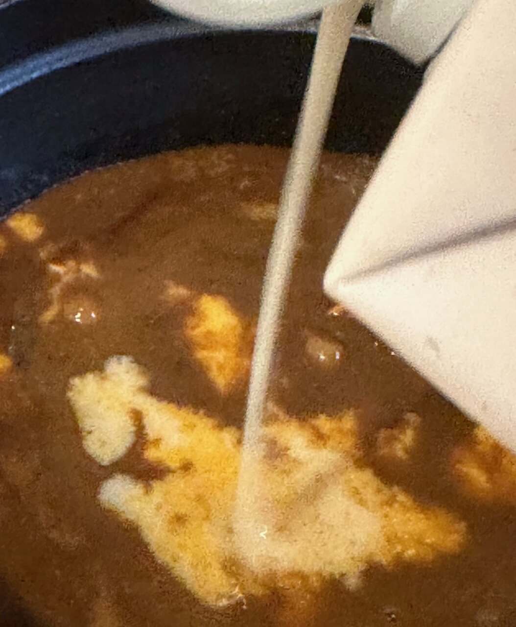 フランスごはん日記「残ったカレーを上手に使い切るコツ。とにかく美味しいカレー蕎麦の作り方」