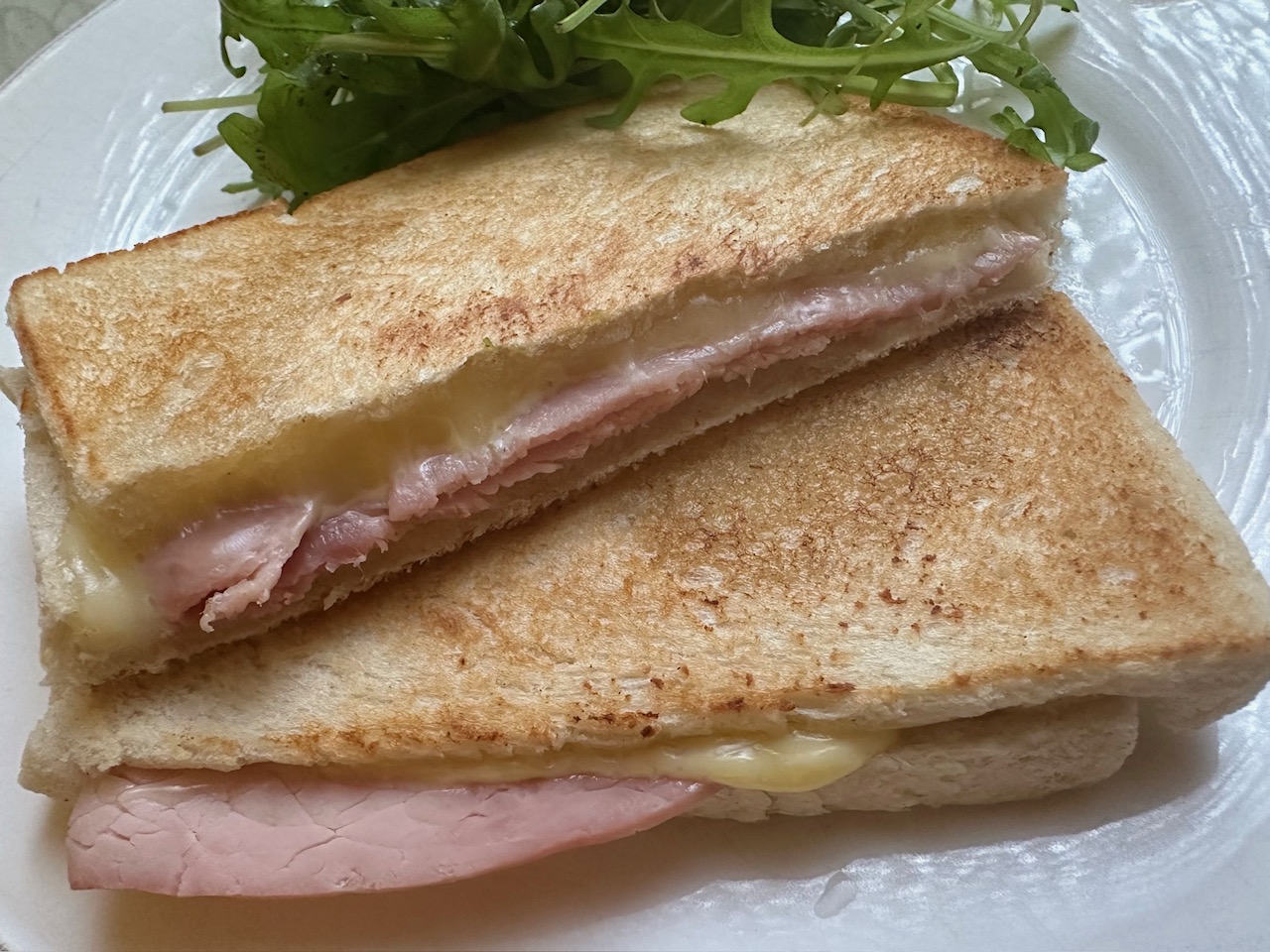 フランスごはん日記「クロックムッシュのようなホットサンド」