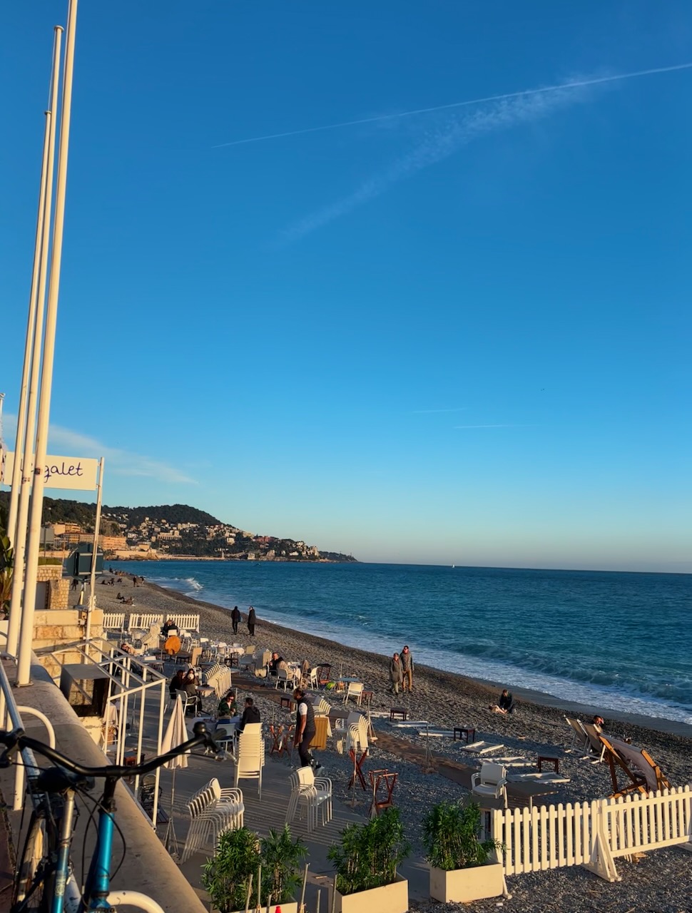 冬の南仏ニース旅「海と青空を求めて」